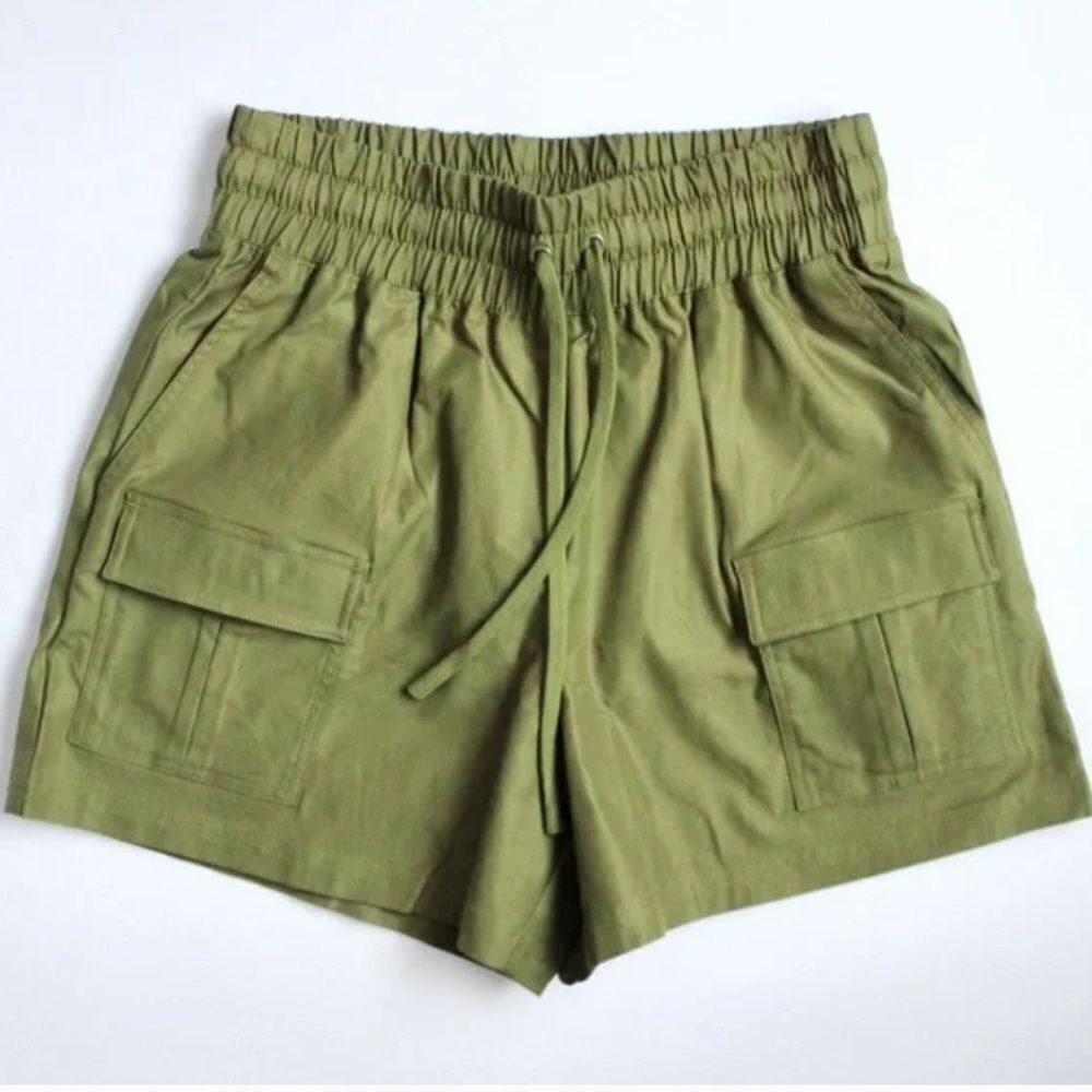 Fabletics Women Camden Cargo‎ Shorts S 5/6 Olive Green NWT IN PACKAGING